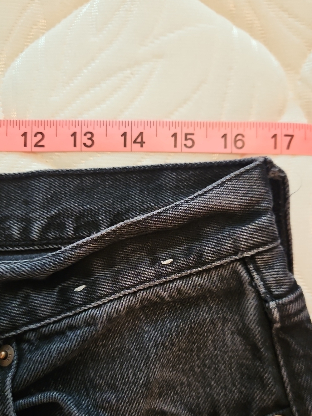 Abercrombie & Fitch Mid Rise Barrel Jeans Black Denim, 30 - Picture 5 of 8